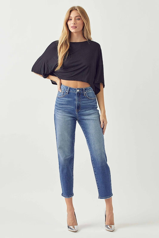 HIGH-RISE MOM FIT JEANS (Risen)
